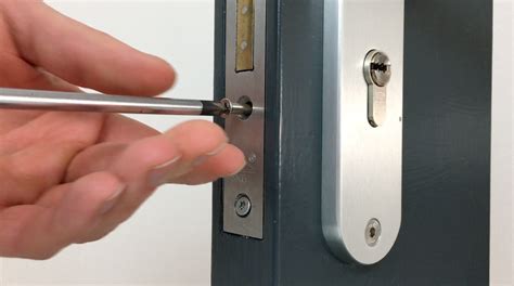 zelf slot vervangen.